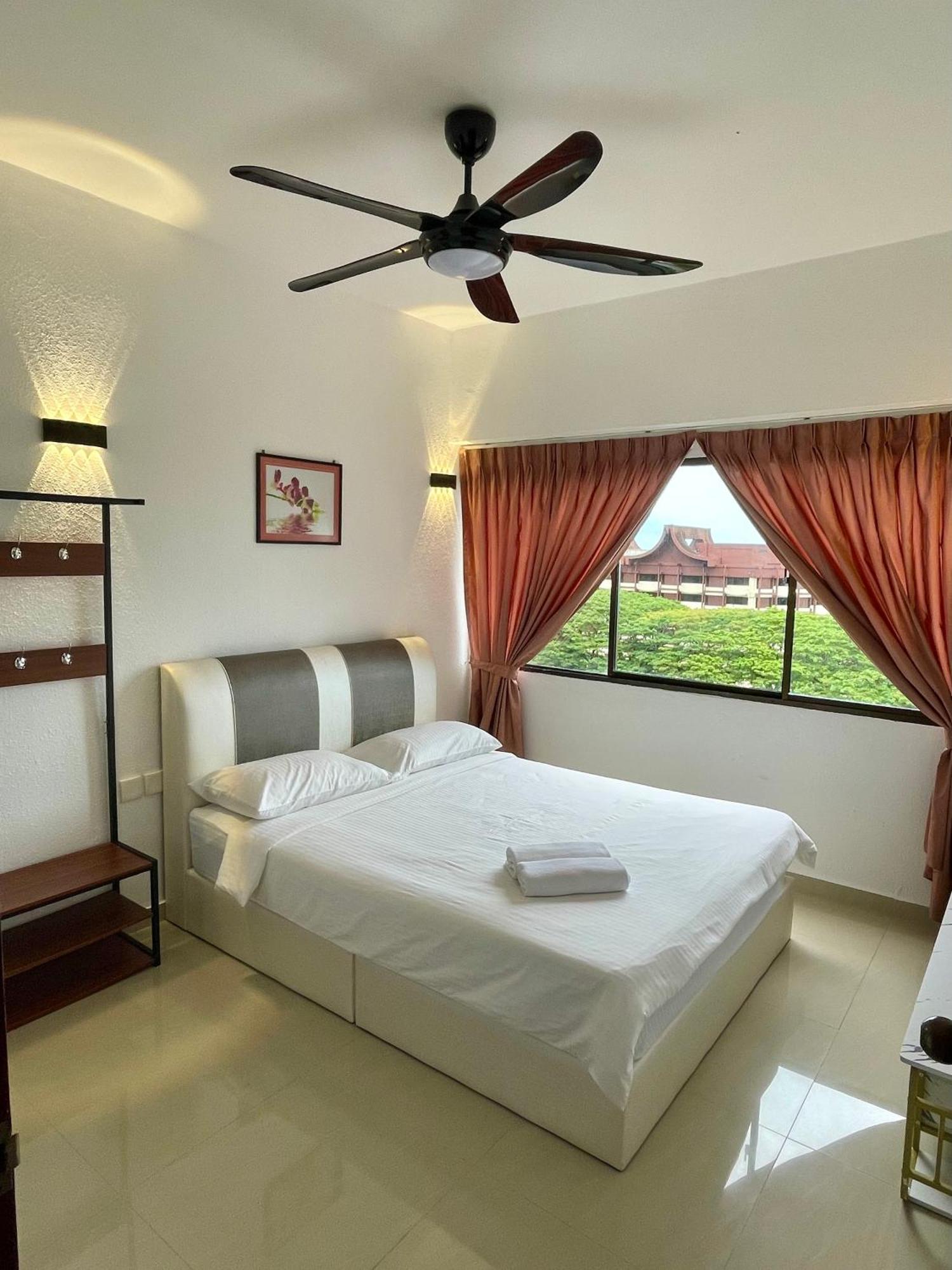 The Ferringhi Seaview Apartment Batu Feringgi Exterior foto